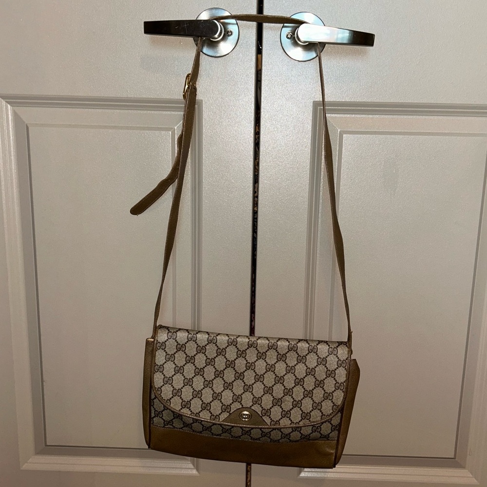 Vintage 1980s Gucci Crossbody Bag